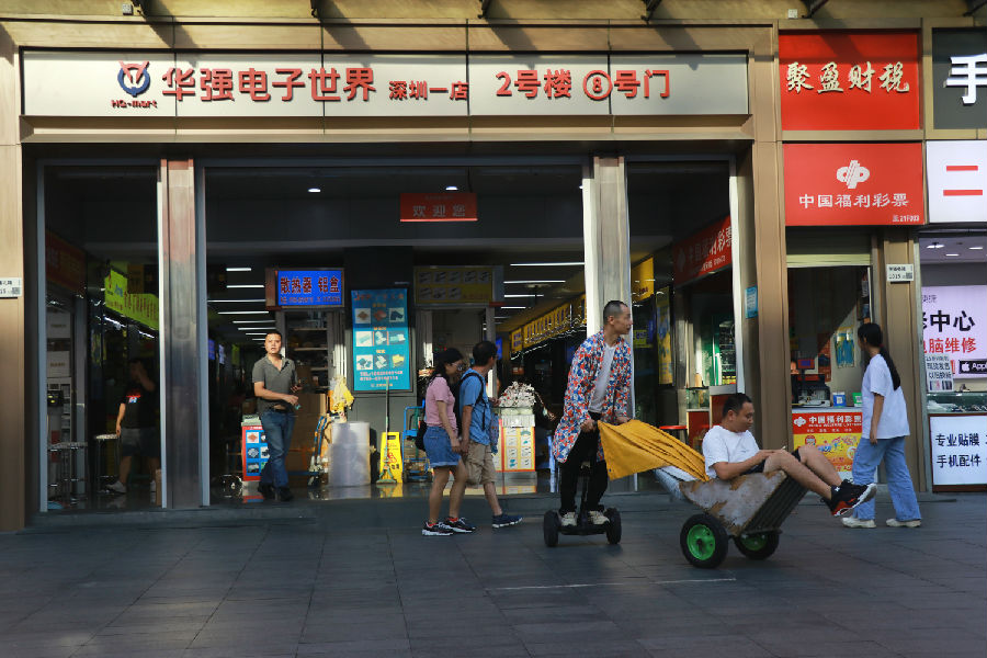 二等獎:159-忙中帶樂(lè ).jpg